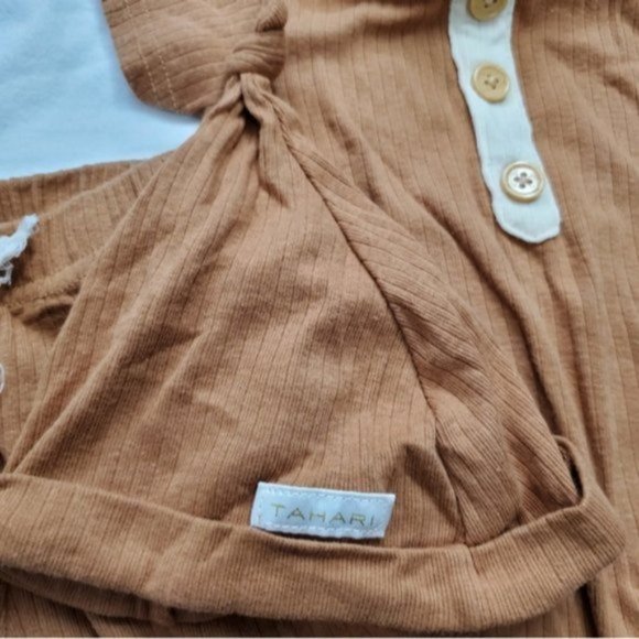 Tahari Baby 3 pcs lot  pant set with hat. Size 6-9months. - Picture 7 of 9